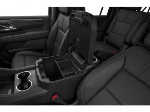 Used 2021 Chevrolet Suburban RST w/ Luxury Package image 17