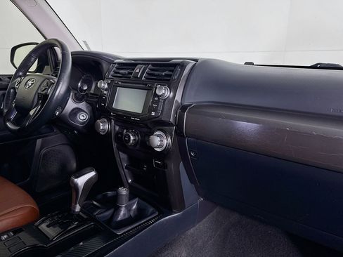 Used 2018 Toyota 4Runner TRD Off-Road image 28