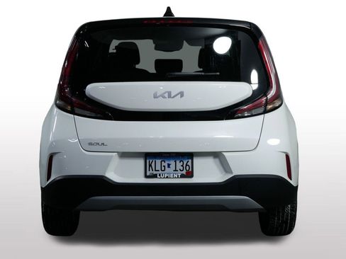 Certified 2023 Kia Soul S image 9