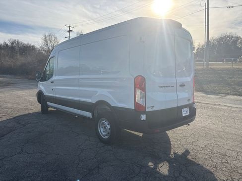New 2026 Ford Transit 250 148 Medium Roof RWD image 4