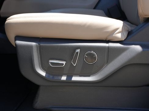 Used 2024 Ford Expedition Max Limited RWD image 19