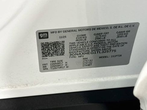 Used 2026 Chevrolet Equinox LT FWD image 32