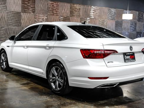 Used 2020 Volkswagen Jetta R-Line w/ R-Line Cold Weather Package FWD image 12