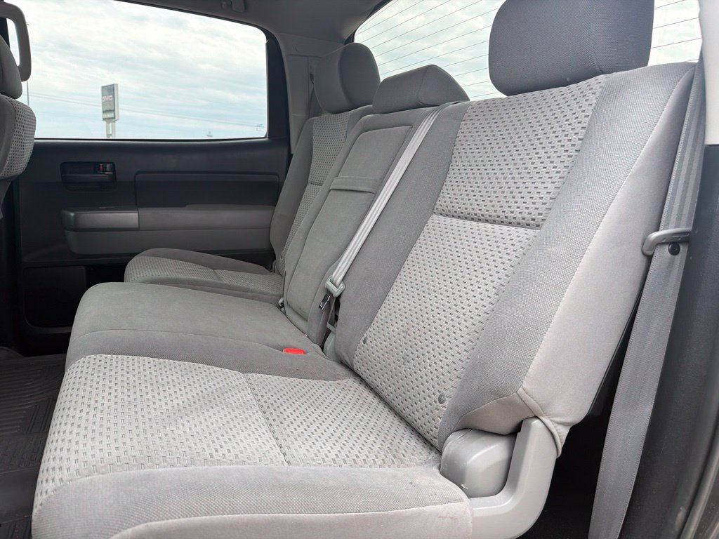 Used 2012 Toyota Tundra 4x4 CrewMax w/ Tow Pkg image 12