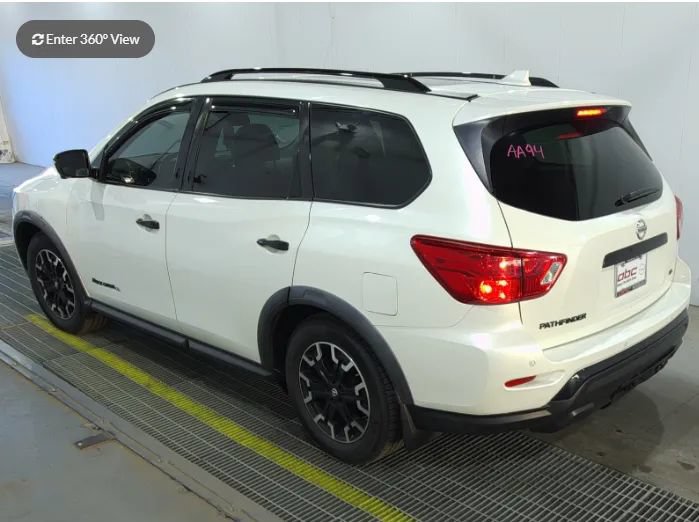 Used 2020 Nissan Pathfinder SL FWD image 3