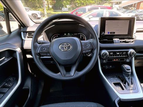 Used 2025 Toyota RAV4 XLE w/ Convenience Package FWD image 6