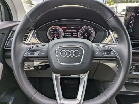Used 2022 Audi Q5 e Premium AWD/4WD image 27