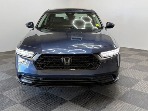 Used 2024 Honda Accord EX-L image 3