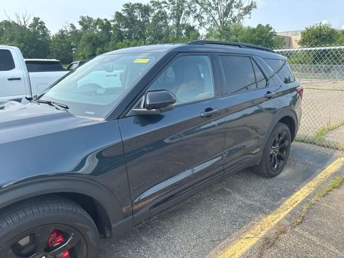 Used 2023 Ford Explorer ST w/ Equipment Group 401A AWD/4WD image 16