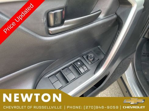 Used 2025 Toyota RAV4 LE FWD image 6