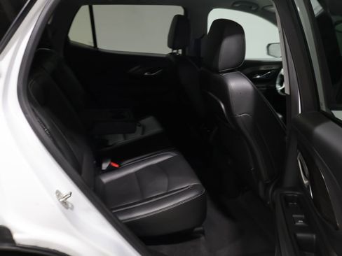 Used 2024 GMC Terrain SLT AWD/4WD image 19