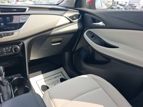 Used 2021 Buick Encore GX Preferred w/ Cold Weather Comfort Package FWD image 21