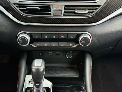 Used 2023 Nissan Altima 2.5 SR w/ SR Premium Package AWD/4WD image 27