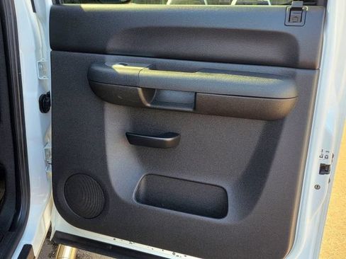 Used 2011 Chevrolet Silverado 1500 LT AWD/4WD image 43