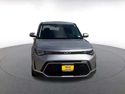 Used 2025 Kia Soul LX w/ LX Technology Package FWD image 11