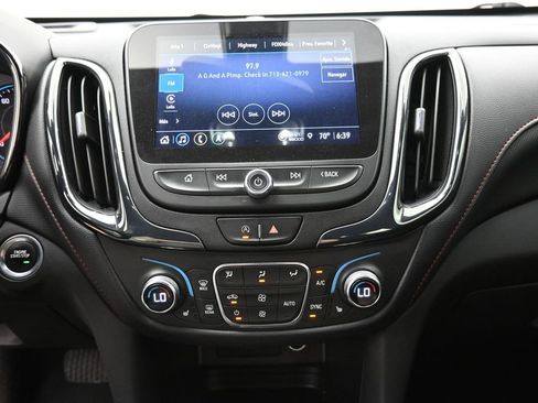 Used 2022 Chevrolet Equinox RS w/ RS Leather Package image 24