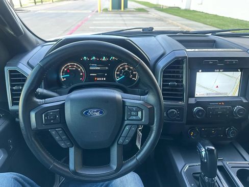 Used 2019 Ford F150 XLT w/ Equipment Group 302A Luxury AWD/4WD image 40