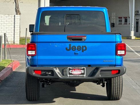 New 2026 Jeep Gladiator Sport image 5