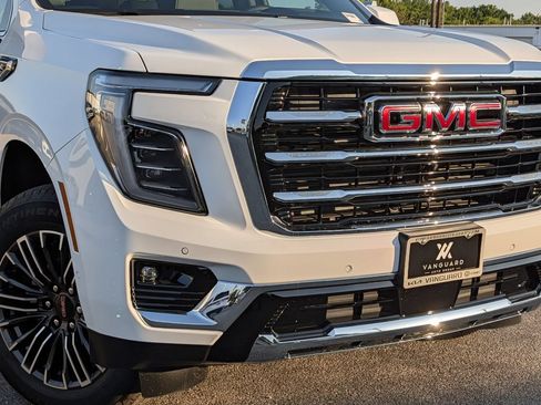 New 2026 GMC Yukon XL Elevation w/ Elevation Premium Package AWD/4WD image 9