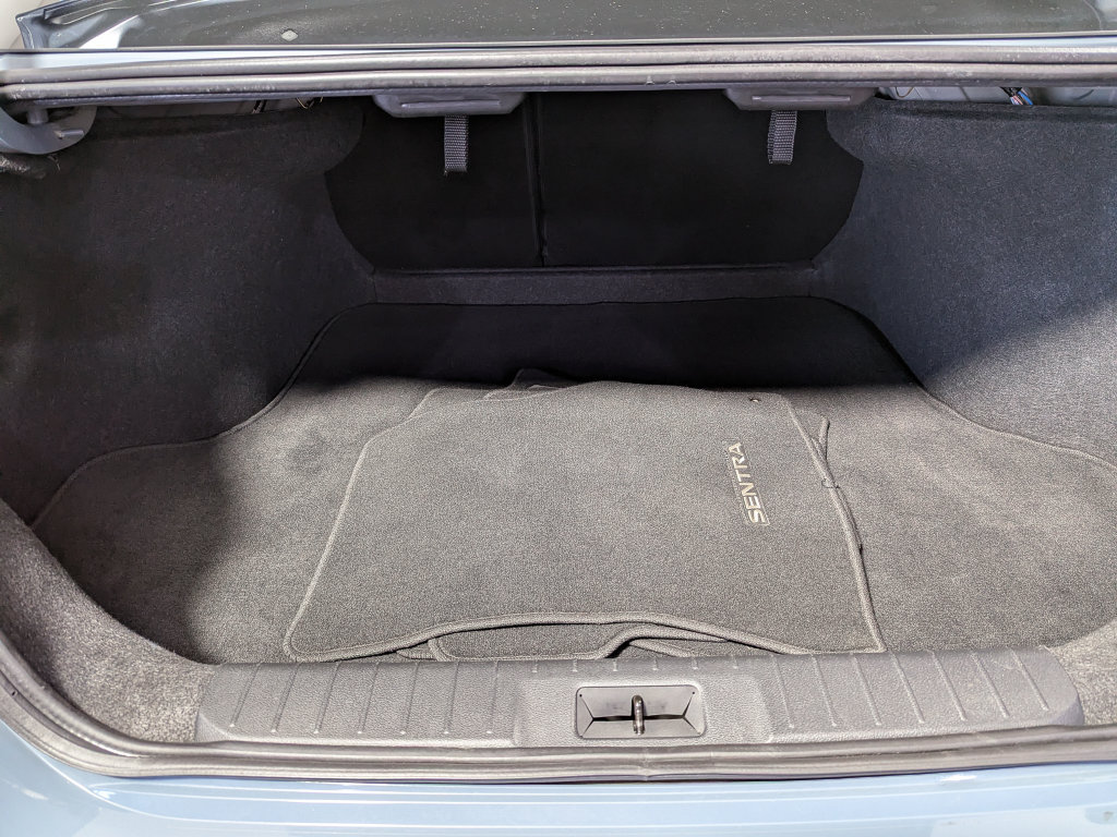 Used 2024 Nissan Sentra SR w/ SR Premium Package FWD image 45