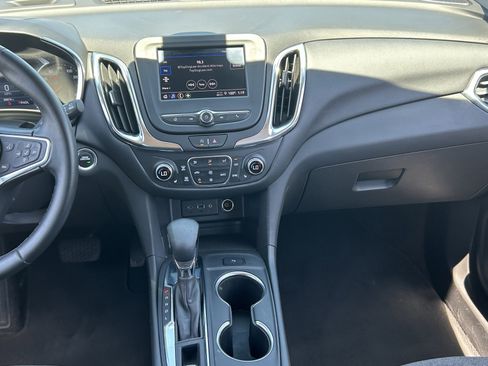 Certified 2024 Chevrolet Equinox LT AWD/4WD image 18