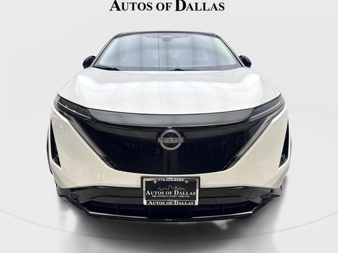 Used 2024 Nissan Ariya AWD image 3