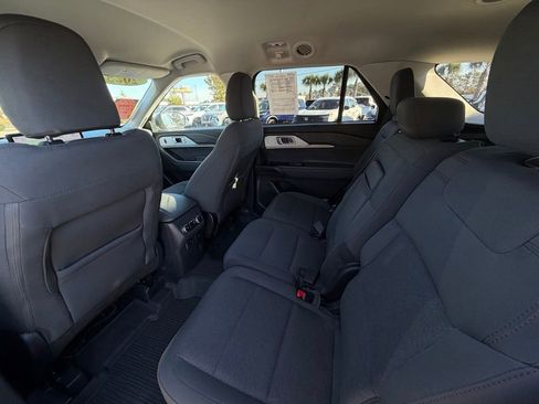 Used 2025 Ford Explorer Active image 23