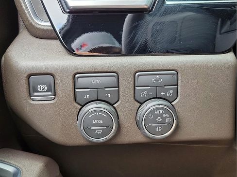 Used 2026 Chevrolet Silverado 1500 RST AWD/4WD image 14