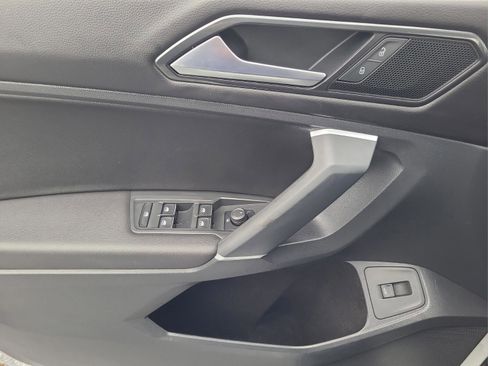 Used 2018 Volkswagen Tiguan SEL image 26