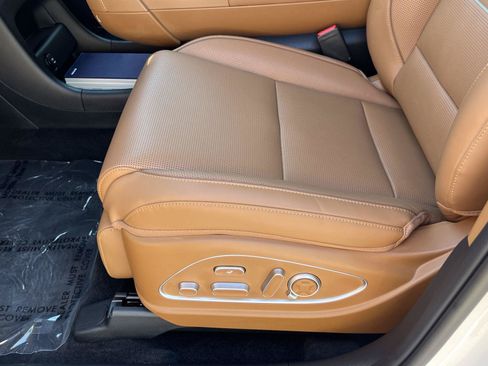 Certified 2026 Hyundai Palisade Calligraphy AWD/4WD image 30