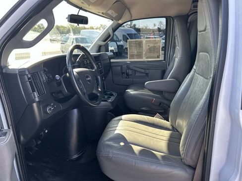 Used 2023 GMC Savana 2500 w/ Driver Convenience Package image 22
