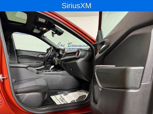 Used 2024 Chevrolet Trax RS w/ Sunroof Package FWD image 16