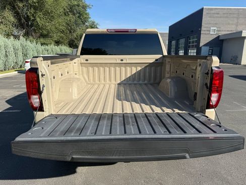 Used 2023 GMC Sierra 1500 Elevation AWD/4WD image 14