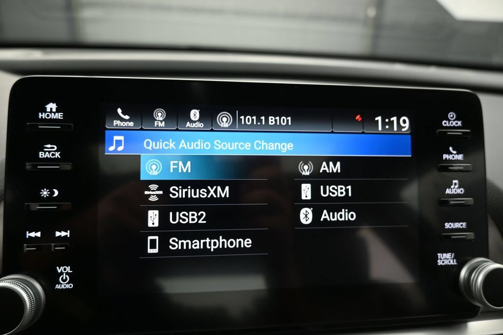 Used 2018 Honda Accord EX image 11