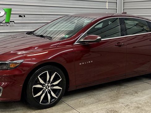 Used 2016 Chevrolet Malibu LT image 1