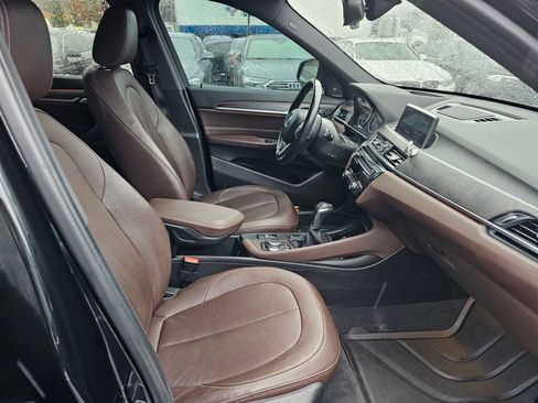 Used 2017 BMW X1 xDrive28i image 10