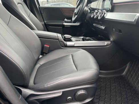 Certified 2022 Mercedes-Benz GLB 250 4MATIC image 39