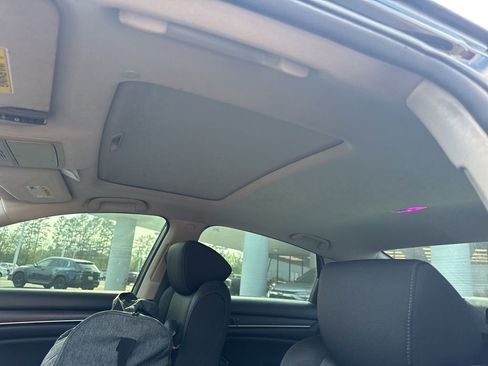 Used 2018 Honda Accord EX image 7