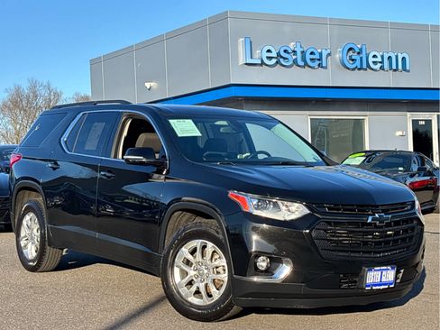 Used 2019 Chevrolet Traverse LT w/ LPO, Blackout Package image 40
