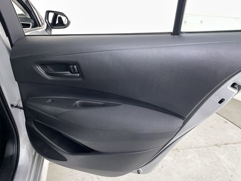 Used 2022 Toyota Corolla LE FWD image 21