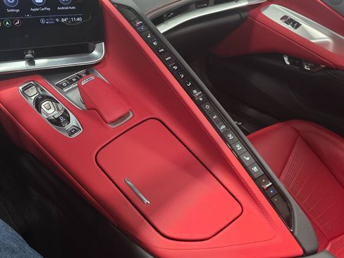 Used 2023 Chevrolet Corvette Stingray Preferred Cpe w/ Z51 Performance Package RWD image 27