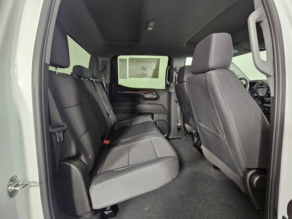 Used 2025 Chevrolet Silverado 1500 RST AWD/4WD image 13
