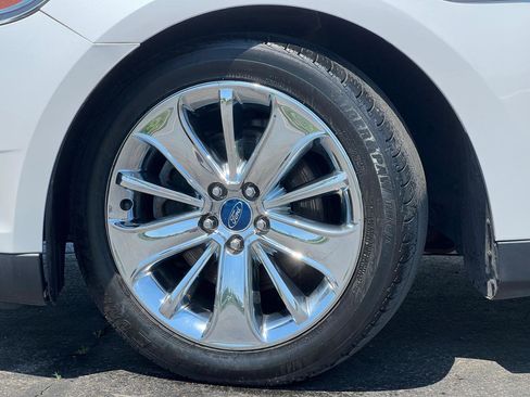 Used 2012 Ford Taurus Limited FWD image 49