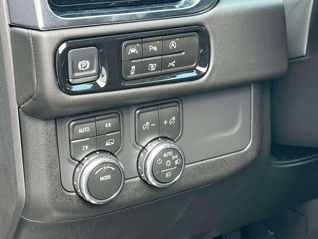 New 2026 GMC Yukon Denali AWD/4WD image 27
