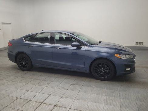 Used 2019 Ford Fusion SE w/ Equipment Group 151A FWD image 11