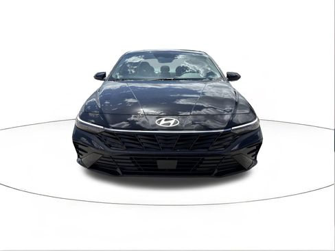 New 2026 Hyundai Elantra SEL Sport FWD image 8