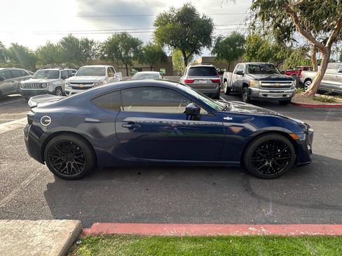 Used 2014 Scion FR-S image 4