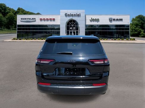 Used 2023 Jeep Grand Cherokee L Laredo AWD/4WD image 5