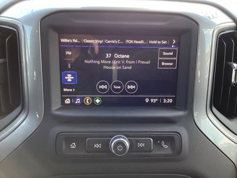 Used 2023 Chevrolet Silverado 1500 Custom image 18