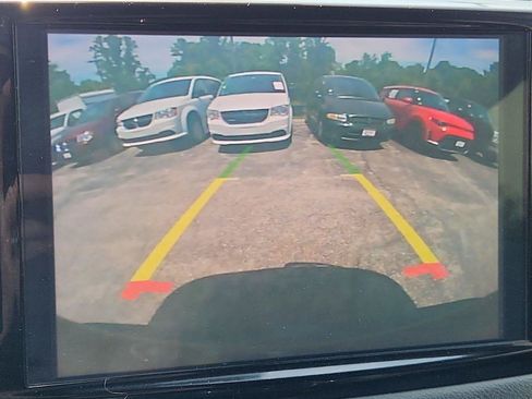 Used 2025 Chrysler Pacifica Select FWD image 24